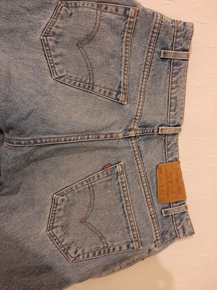 Calças levis/ jeans