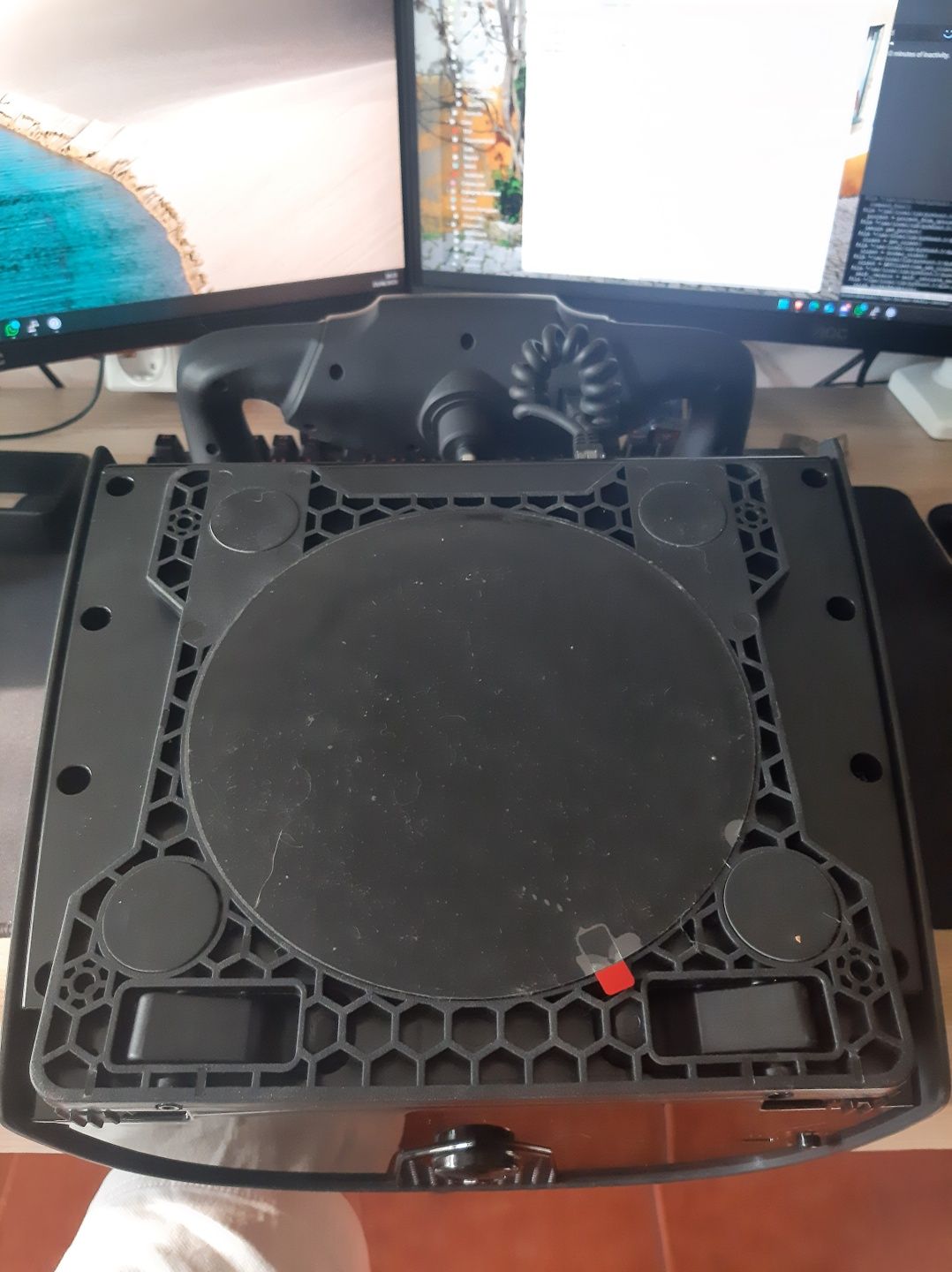 Honeycomb Alpha Yoke