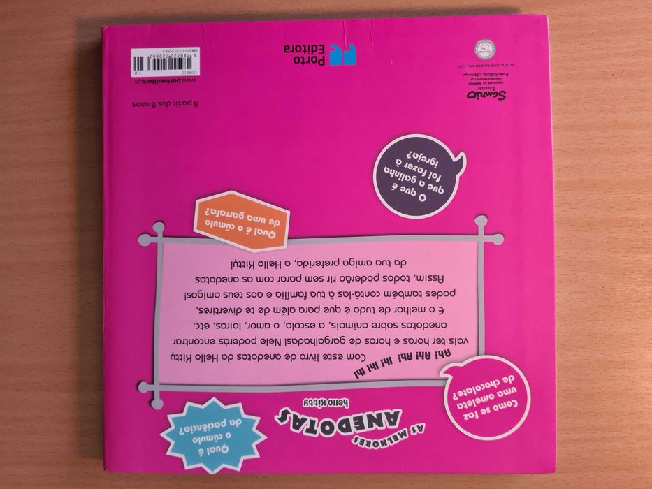 Livro infantil "As Melhores Anedotas de Hello Kitty"