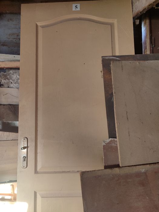 Двері вхідні з коробкою, міжкімнатні