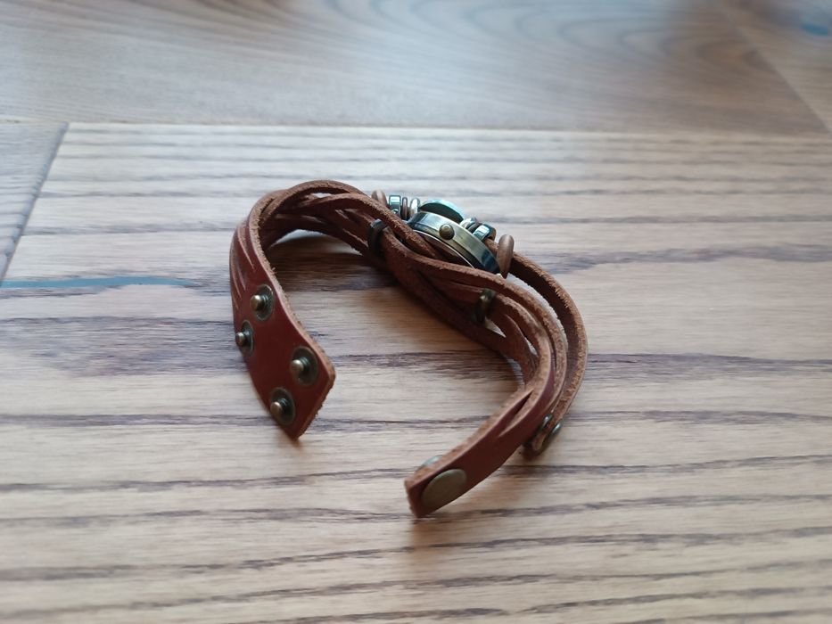 Часы кожа Тайланд