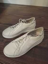 Buty damskie skórzane białe
