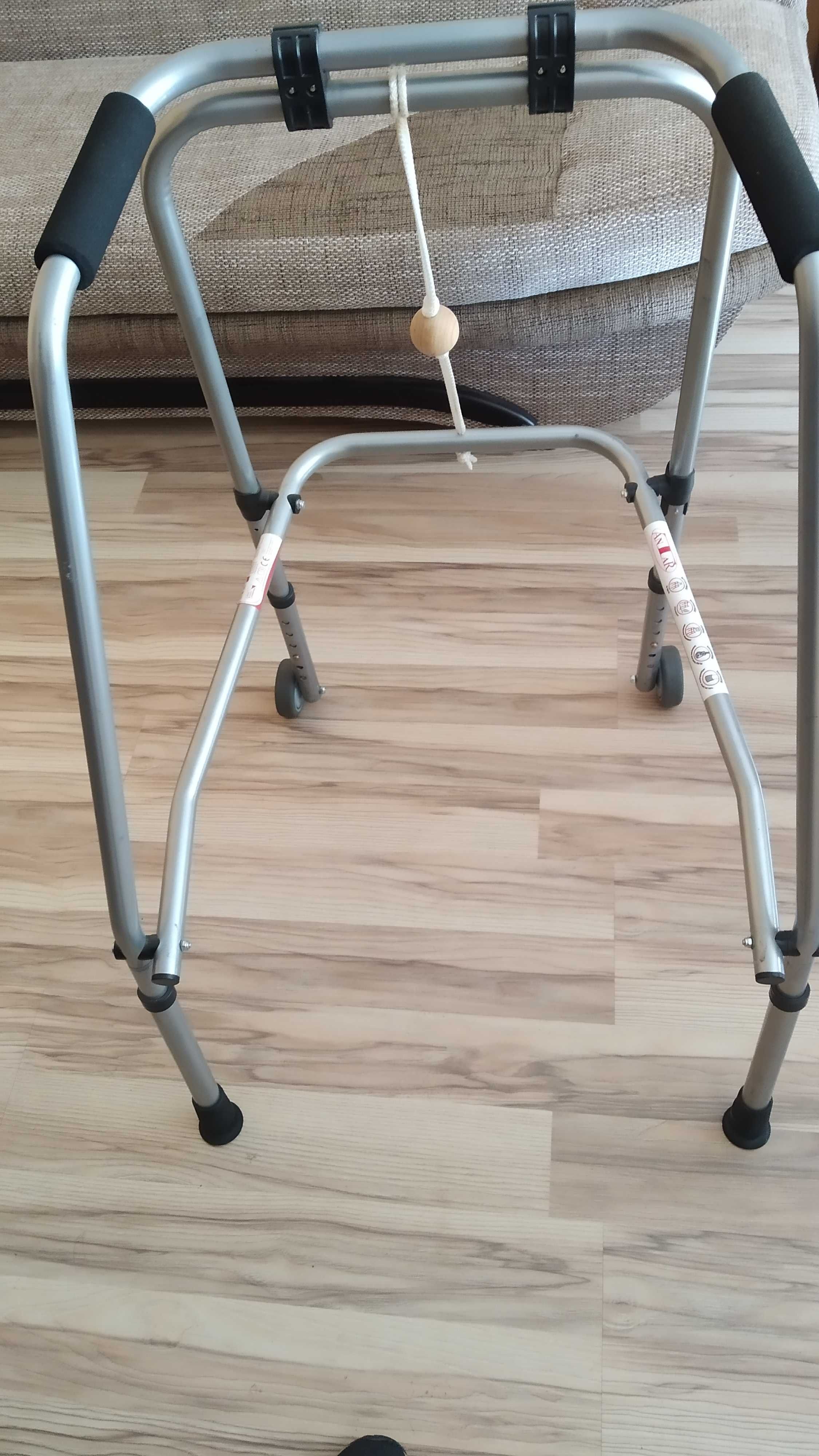 Sprzedam balkonik