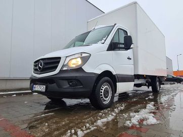 Wynajem Kontenera z Windą - Mercedes Sprinter , kontener 4,4m