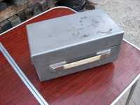 Алюминиевая коробочка на застёжке от ЗИПа СССР.