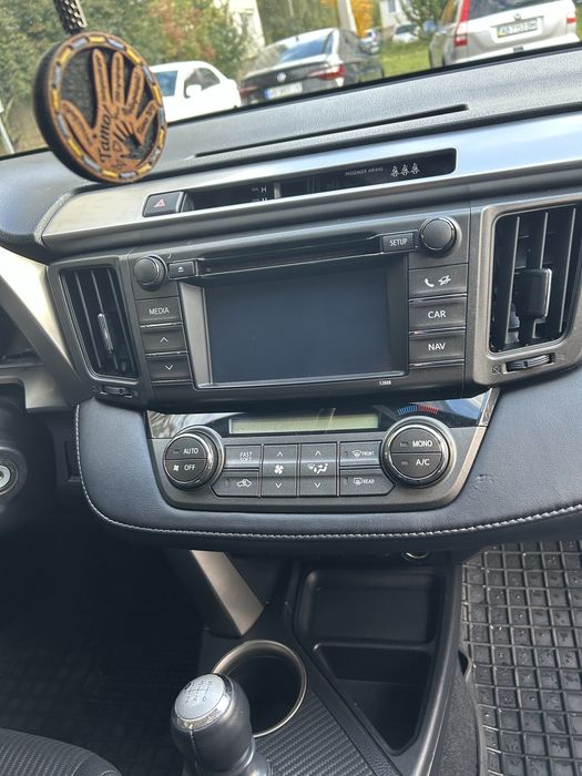 Продам Toyota RAV 4
