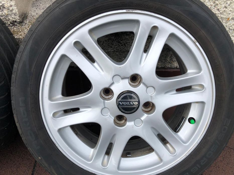 Alumfelgi z oponami oryginalne Volvo na 4 śruby