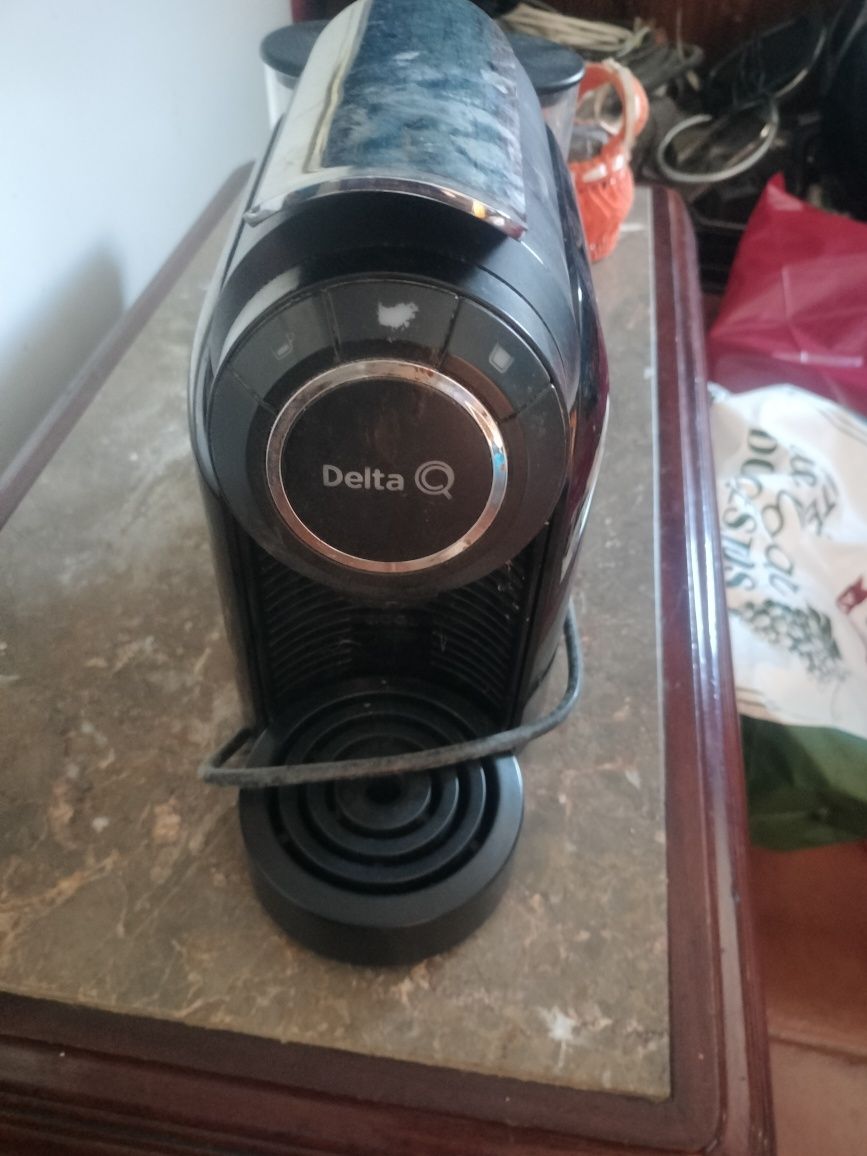 Máquina café Delta Q