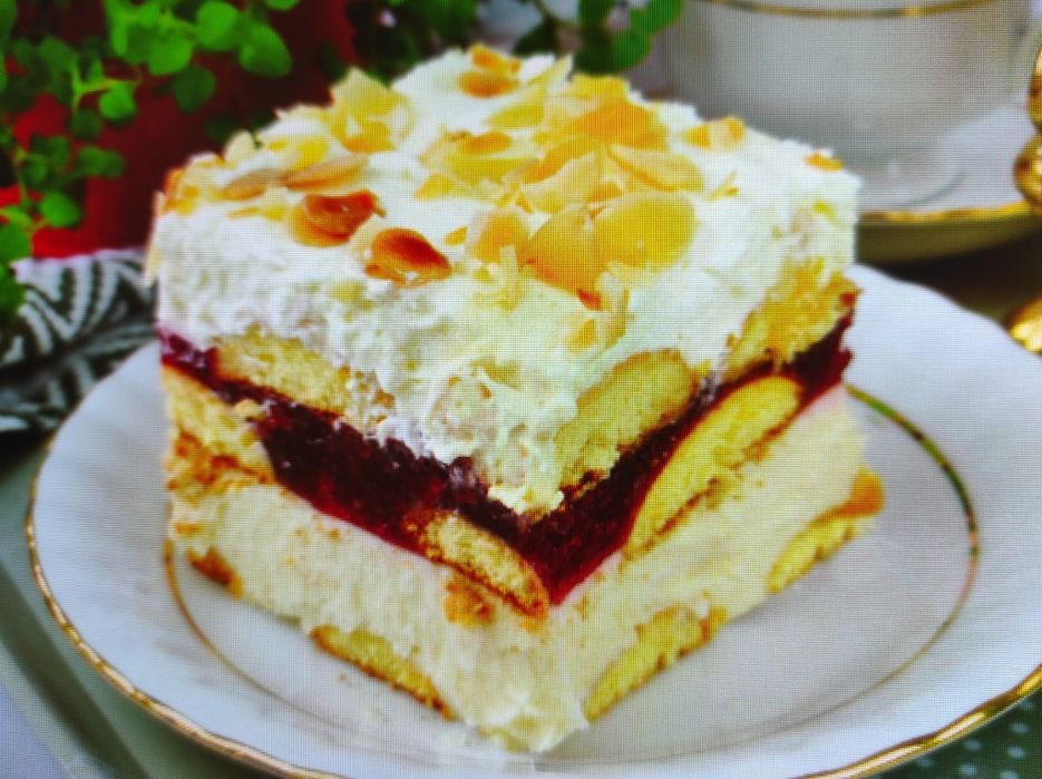 Domowe ciasta ciasteczka salatki na imprezę urodzinowy