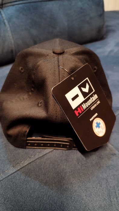 HiMountain Czapka z daszkiem z latarką led czarna