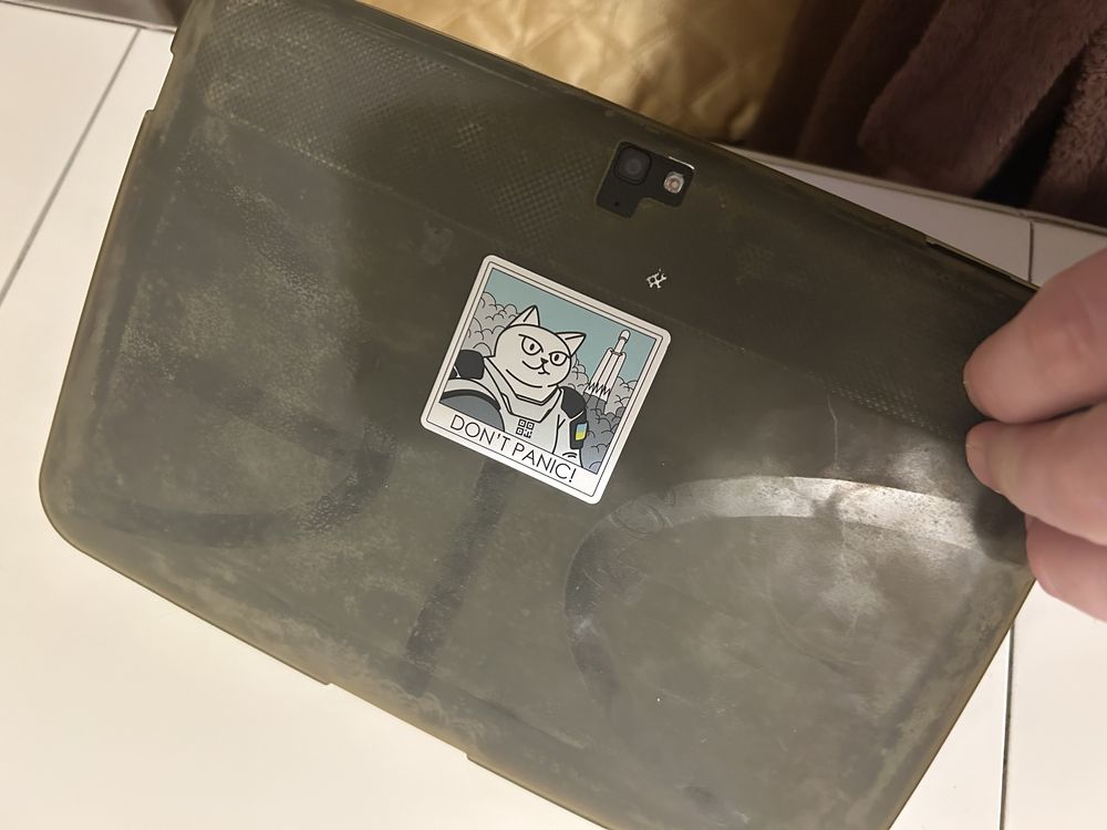 Планшет Nexus 10. В отличном состоянии. Смотрите фото. С чехлом