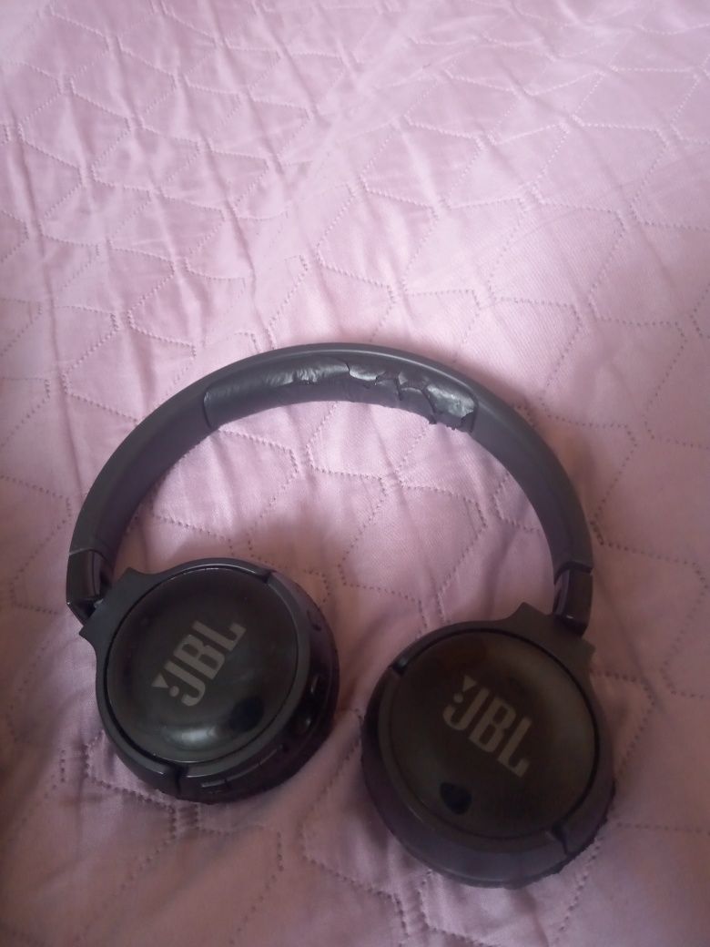 Słuchawki używane JBL tune 600