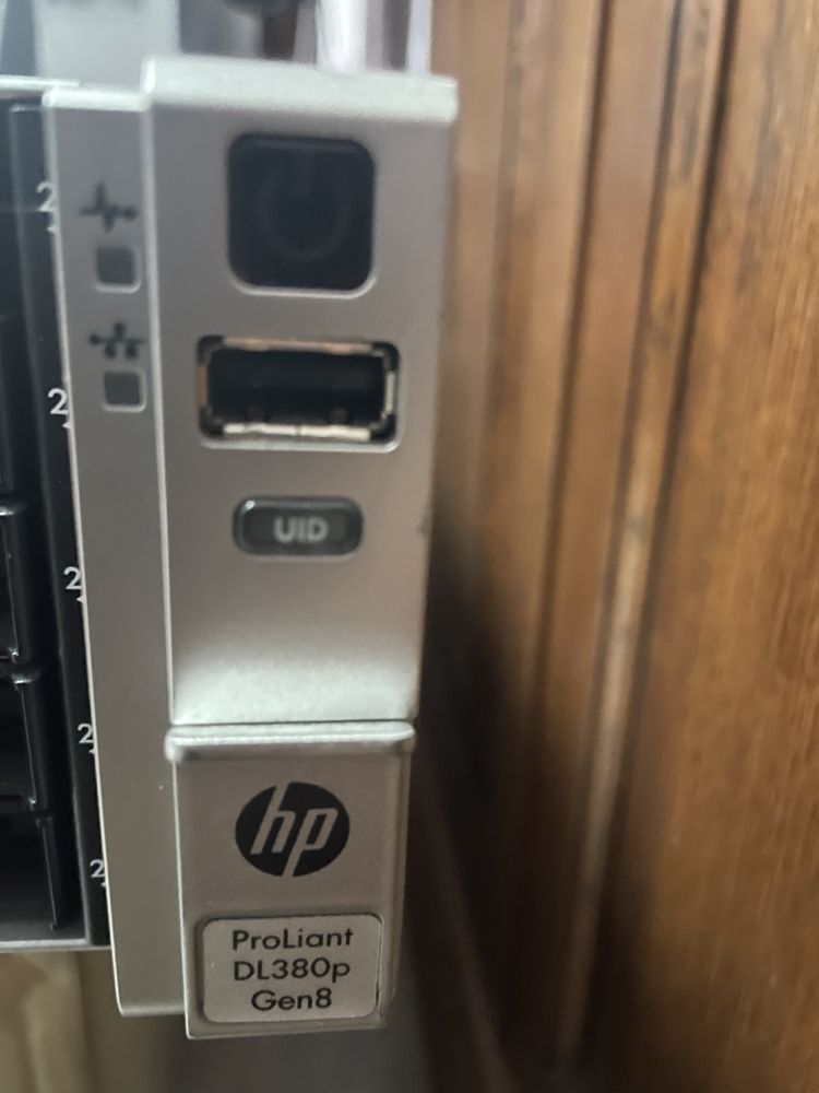 Сервер HP ProLiant DL380p Gen8