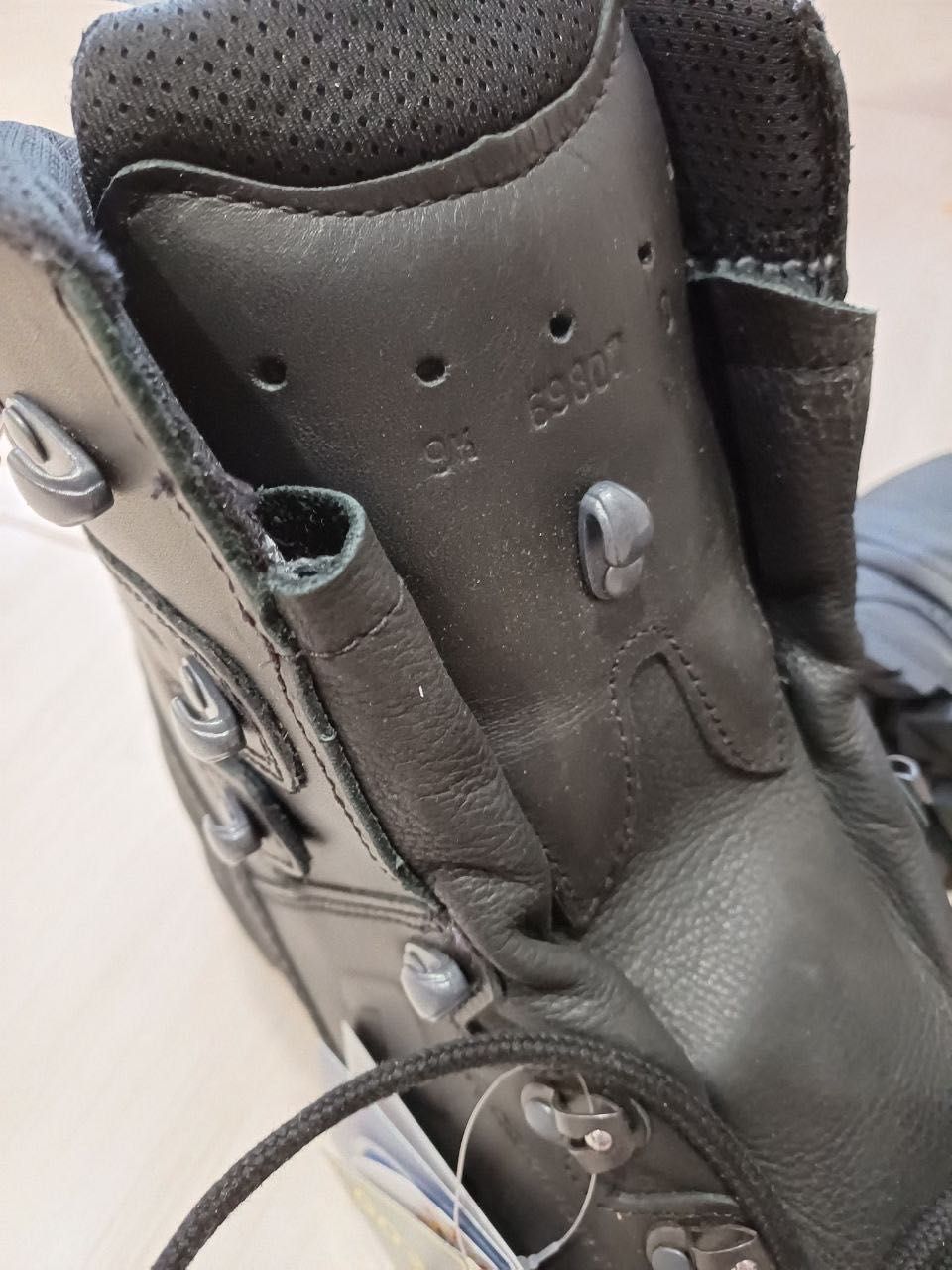 Треккинговые ботинки зимние Haix Commander GTX Waterproof black