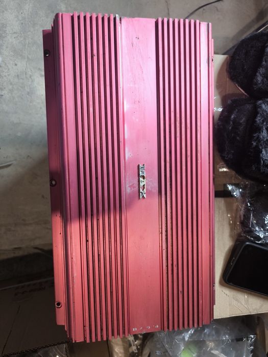 Підсилювач звуку в авто