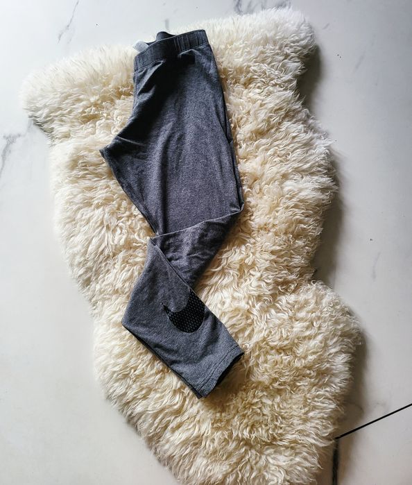 Legginsy Nike Szare rozm M Czarny Znak