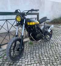 Yamaha XT350 Scrambler