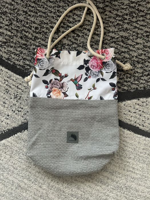 Torebka audycka pleciona kwiaty