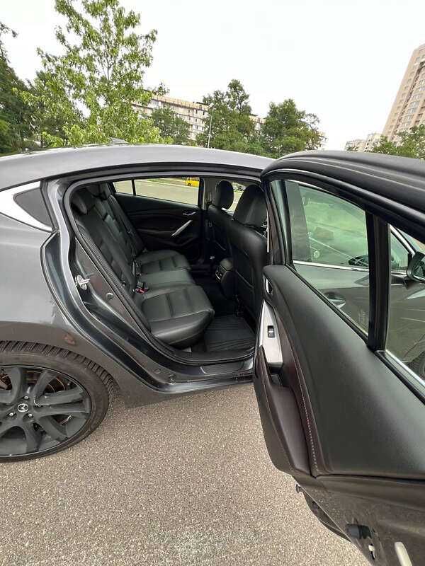 Mazda 6 2015 2.5 бензин автомат