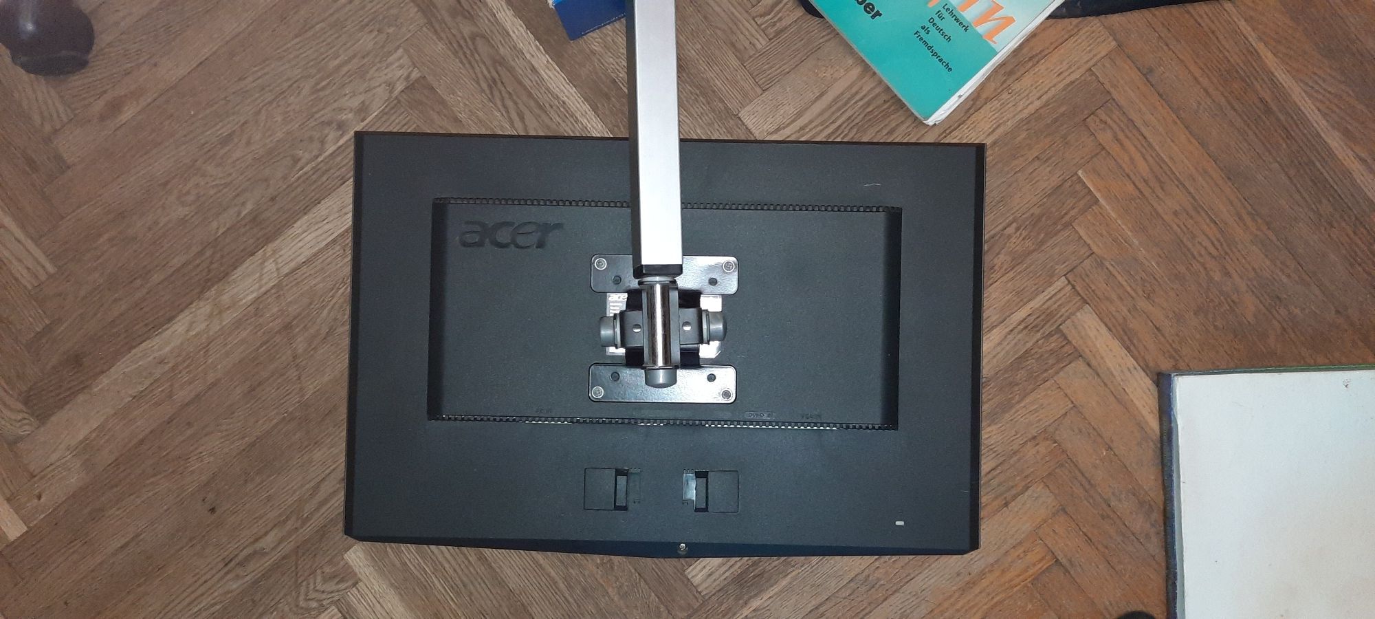 монітор "22 Acer V223W Class A 1680 x 1050 TN 16.10 VGA + DVI Black
Го