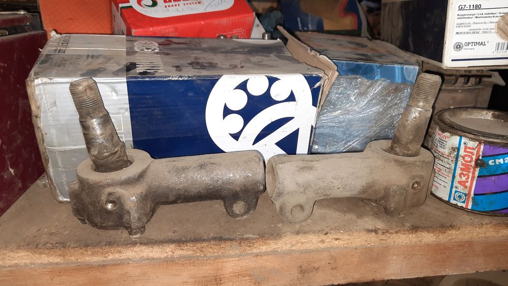 Продам наконечники рулевой тяги зил 130, 131 и гофру для выхлопной тру