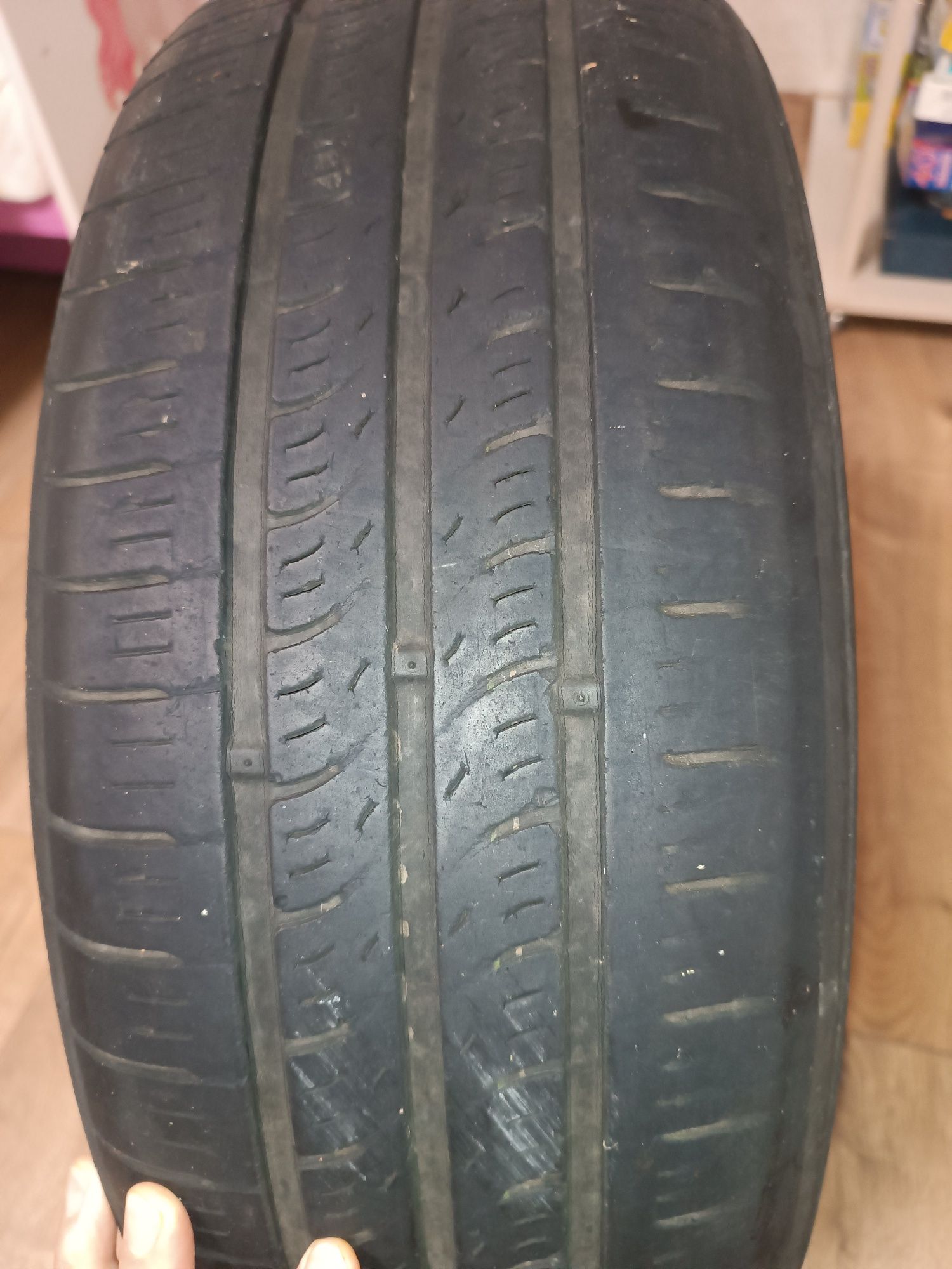 Шина літня  215/60R16 Kumho Sense