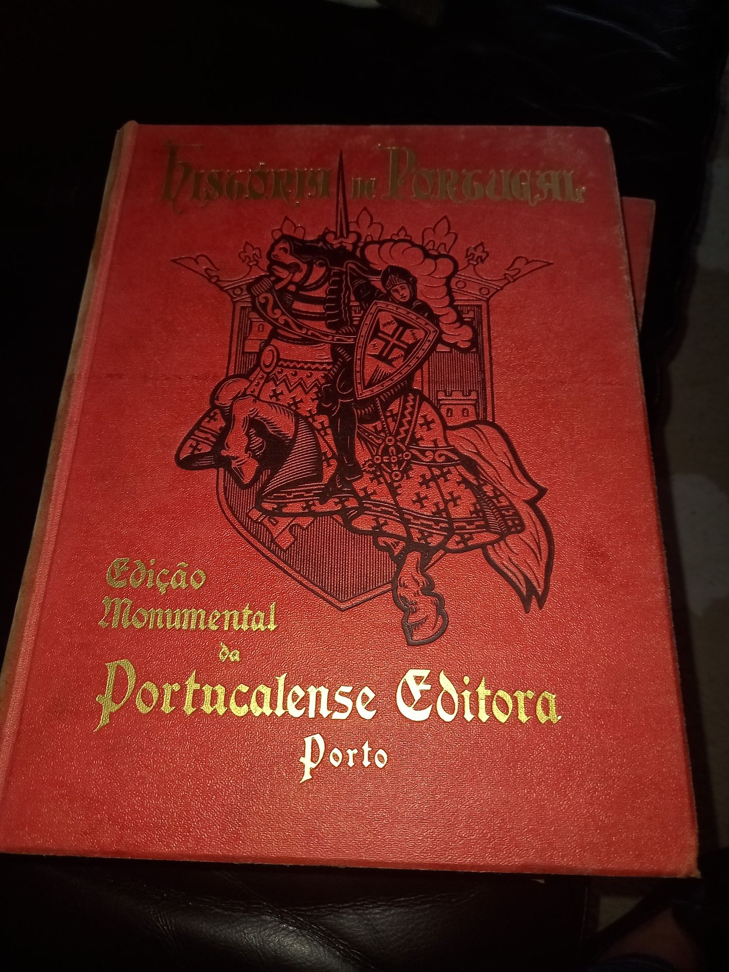 História de  Portugal  -edição monumental  da  Portucalense  Editora