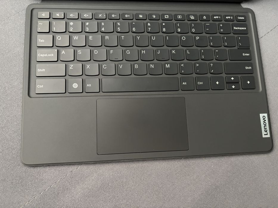 Tablet Lenovo TAB P12 + rysik + klawiatura