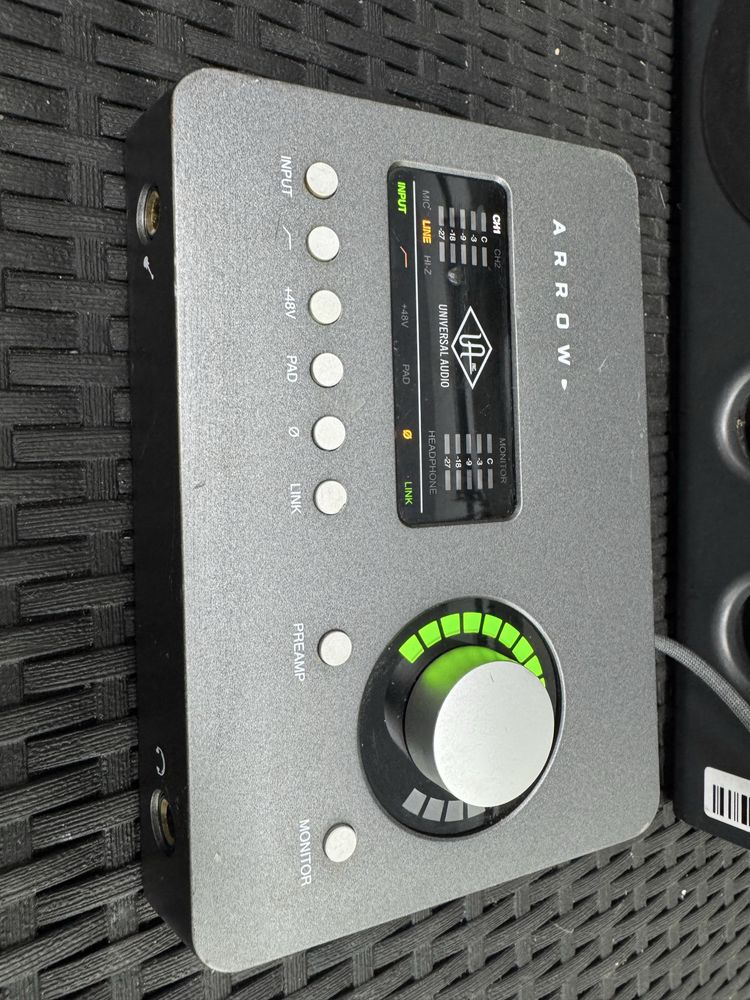 Universal audio arrow sprawny okazja pluginy w cenie szybka wysylka