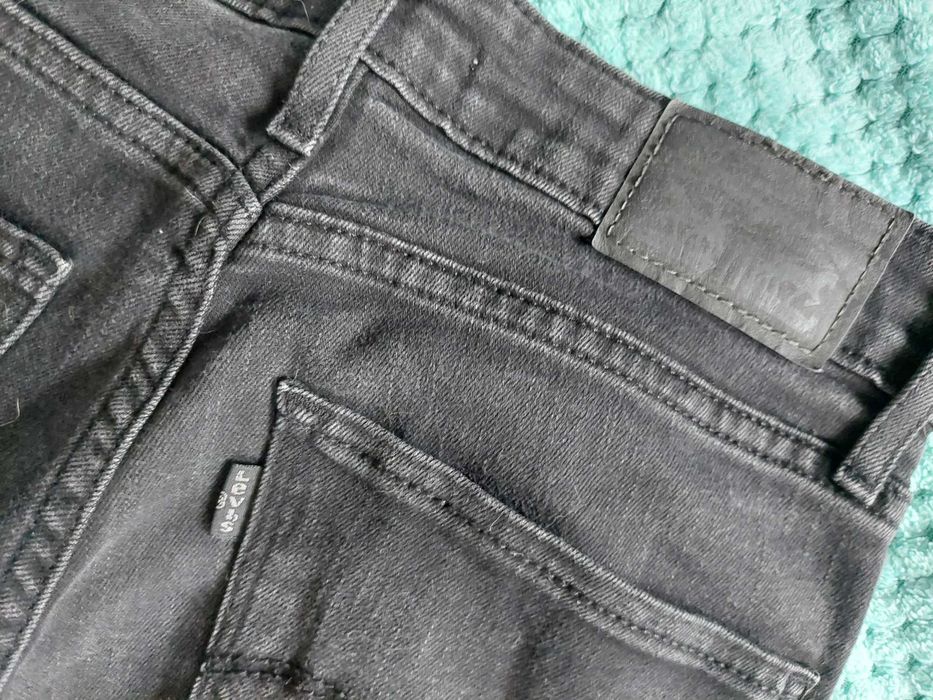 Levis Levi's jeansy czarne 26 zapraszam super spodnie