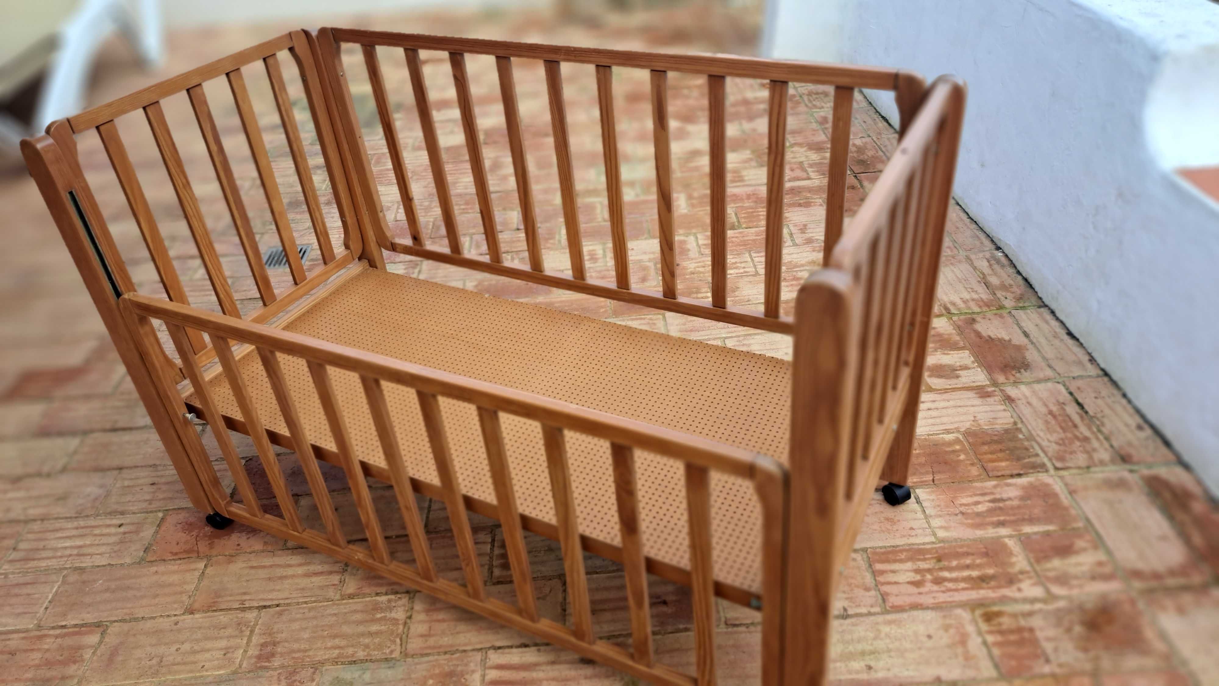 Cama de Bébé com colchâo