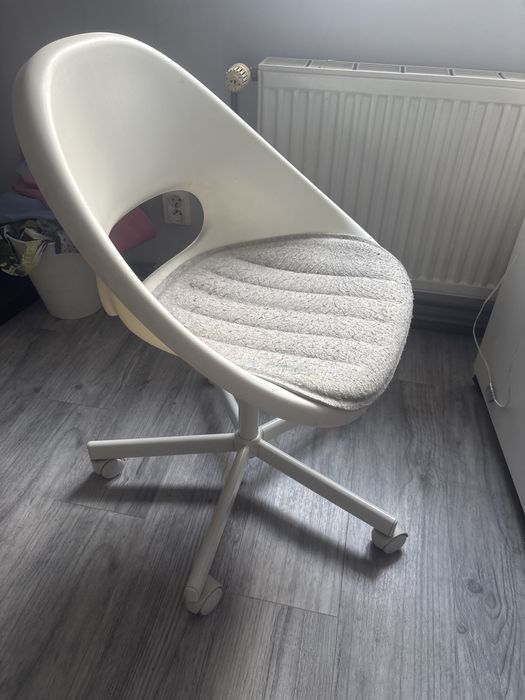 Krzeslo obrotowe Ikea