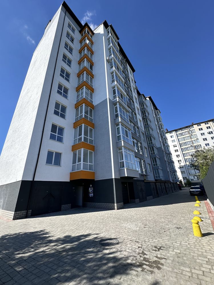 Здана 2-х кімнатна квартира готова до ремонту