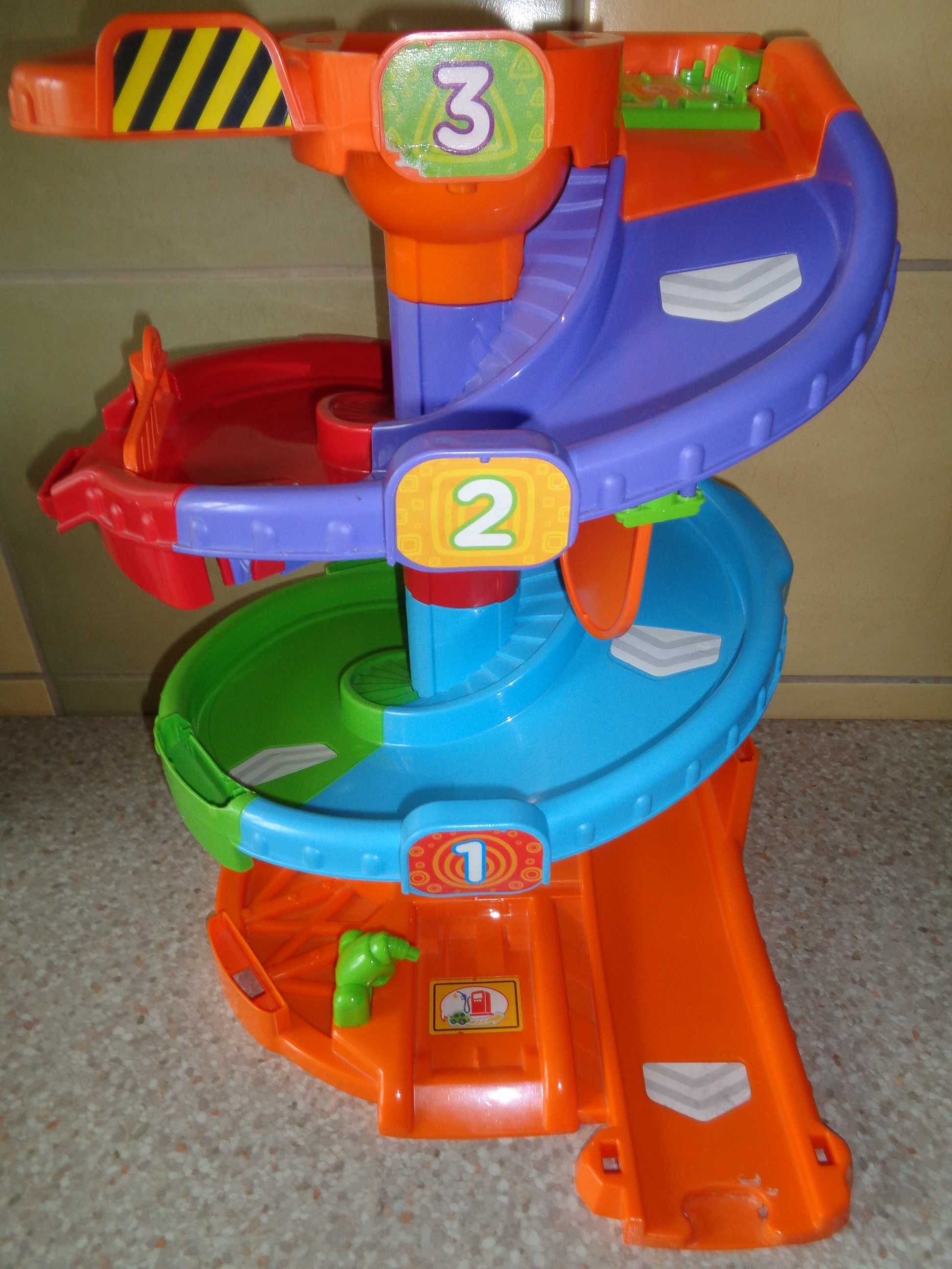 Vtech zjeżdżalnia tor samochodowy 41 cm 3 poziomy