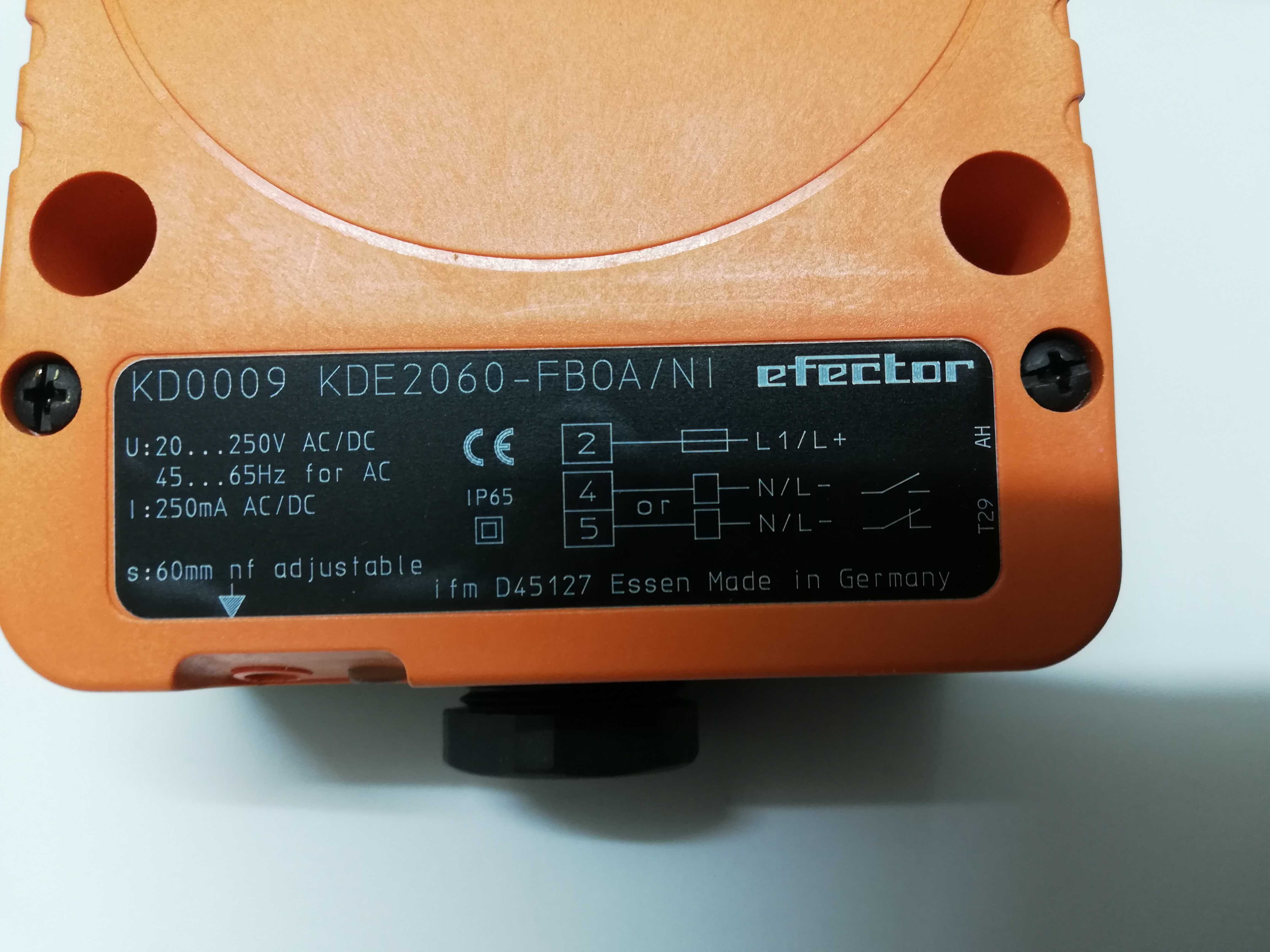 Czujnik pojemnościowy IFM KD0009  KDE2060-FBO A/NI