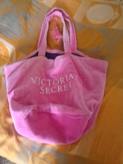 Рожеву махрову велику сумку