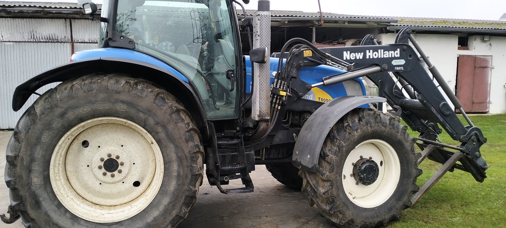 New Holland,new Holland T6050