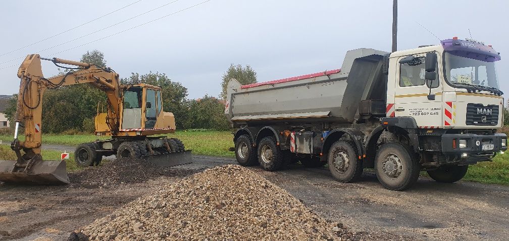 Ziemia ogrodowa , torf , na podniesienie terenu , transport , koparka