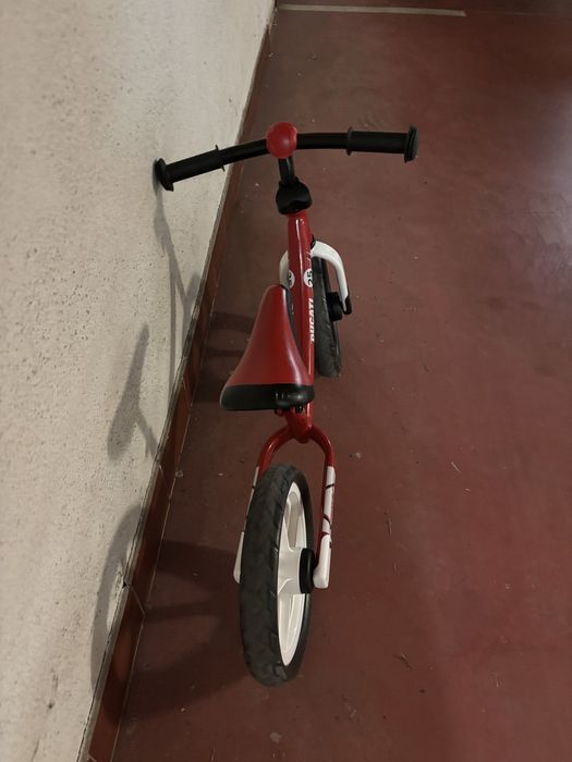 Bicicleta de aprendizagem sem pedais
