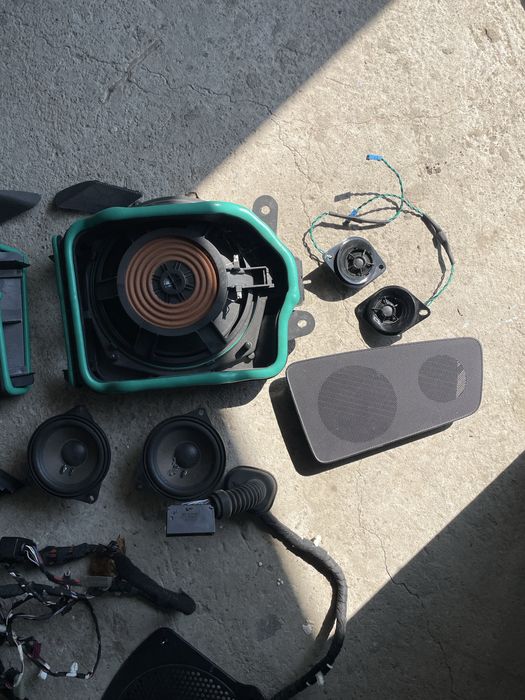 Аудіосистема Hi-Fi з BMW 520 g30(некомплект)