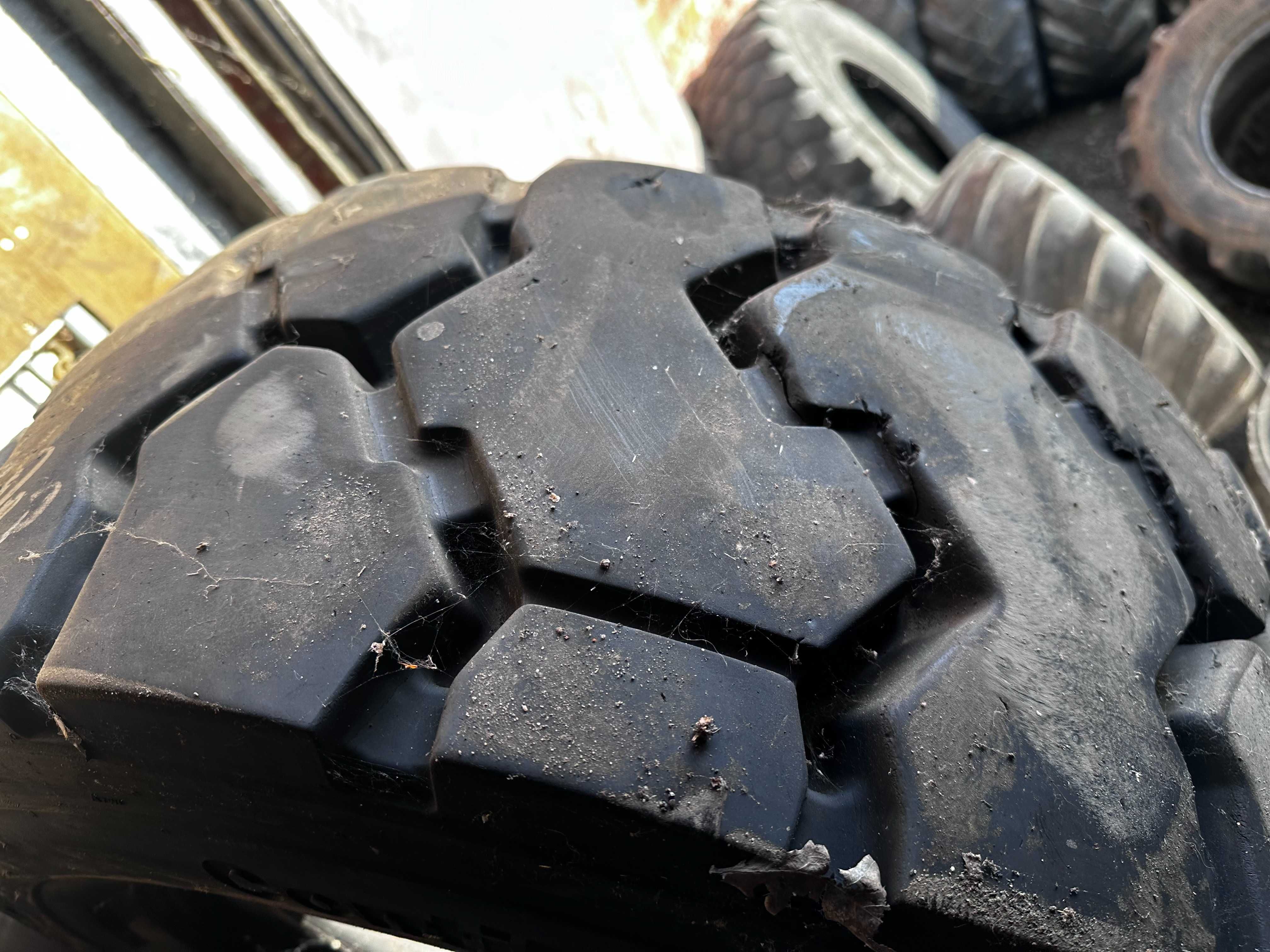 OPONA 300R15 WIDLAK 300-15, 315/70R15, 315/70-15 Continental ContiRT20