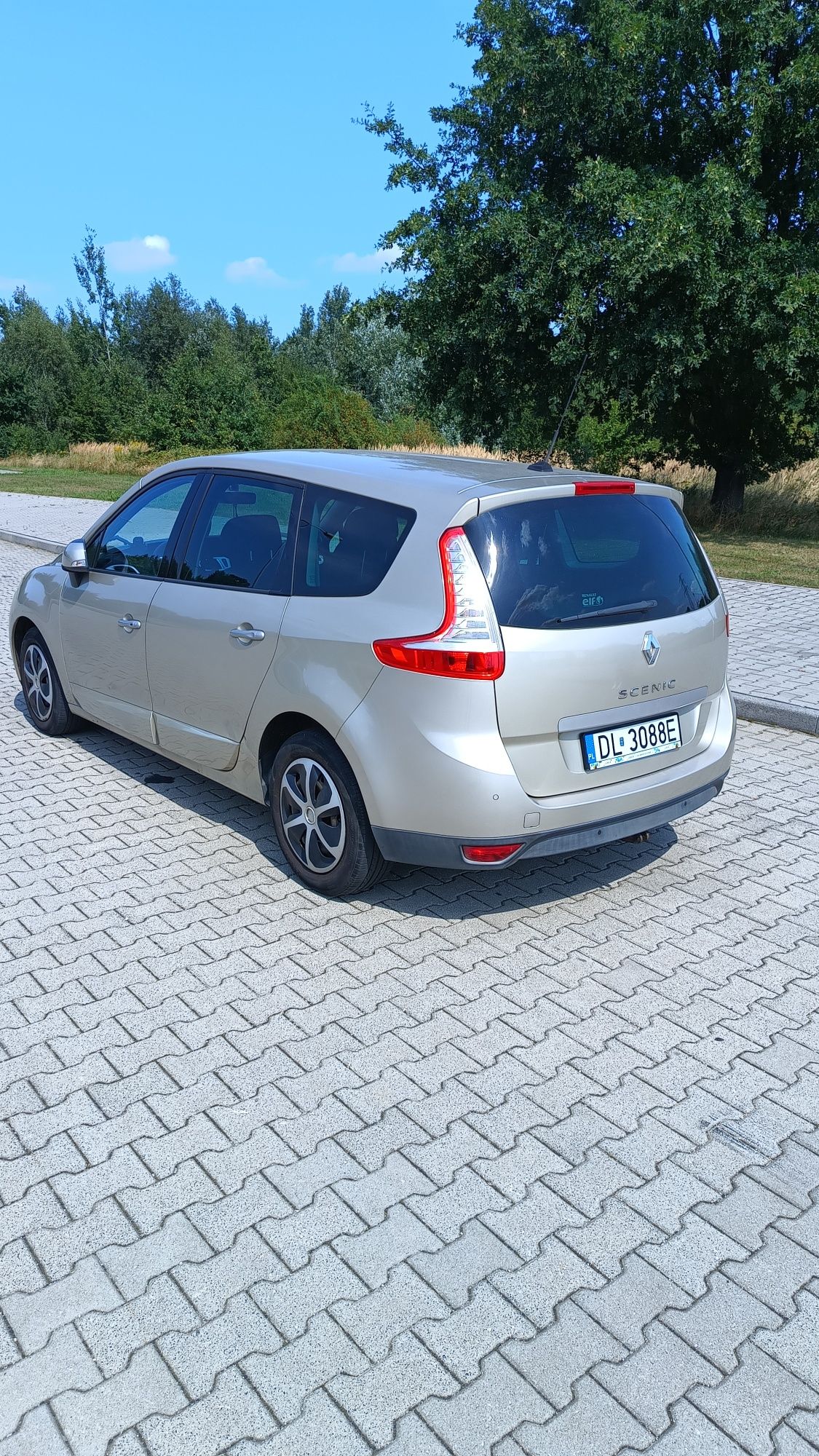 Renault Grand Scenic 1.4 tce .