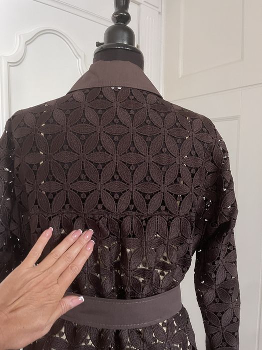 MAX MARA piękna sukienka z paskiem w talii, gipiura