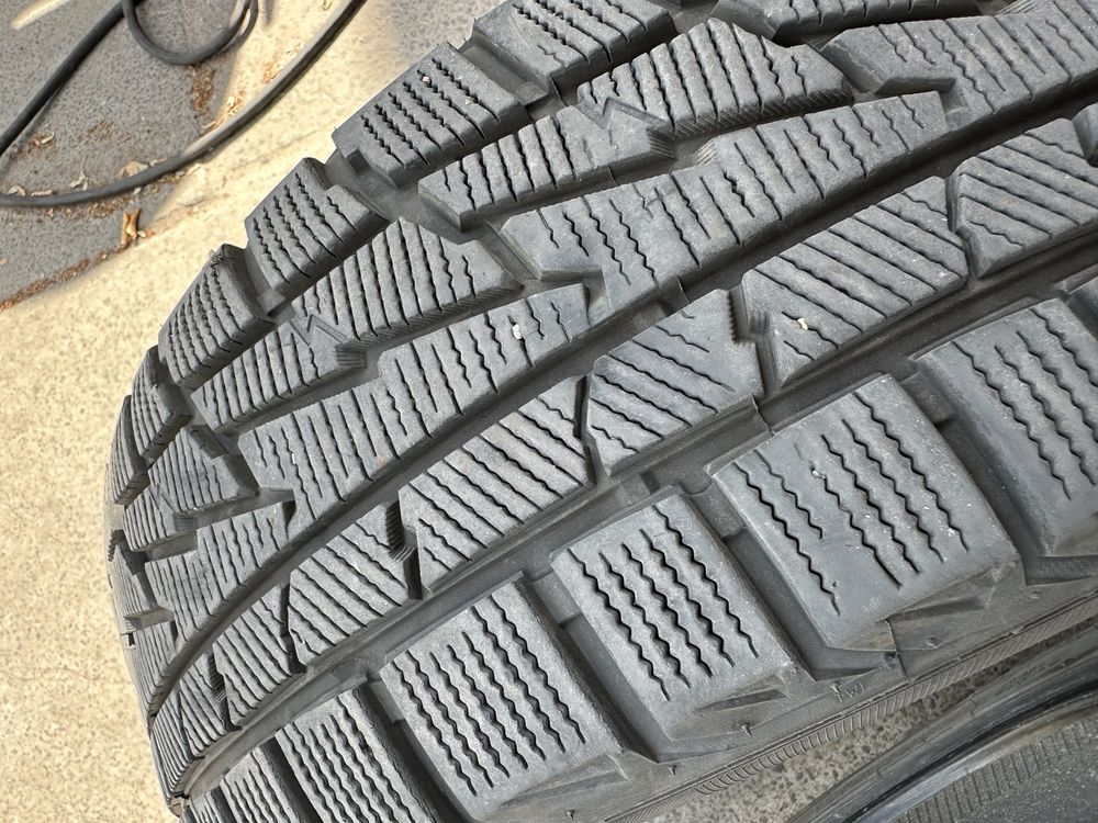 Резина 215/55/17