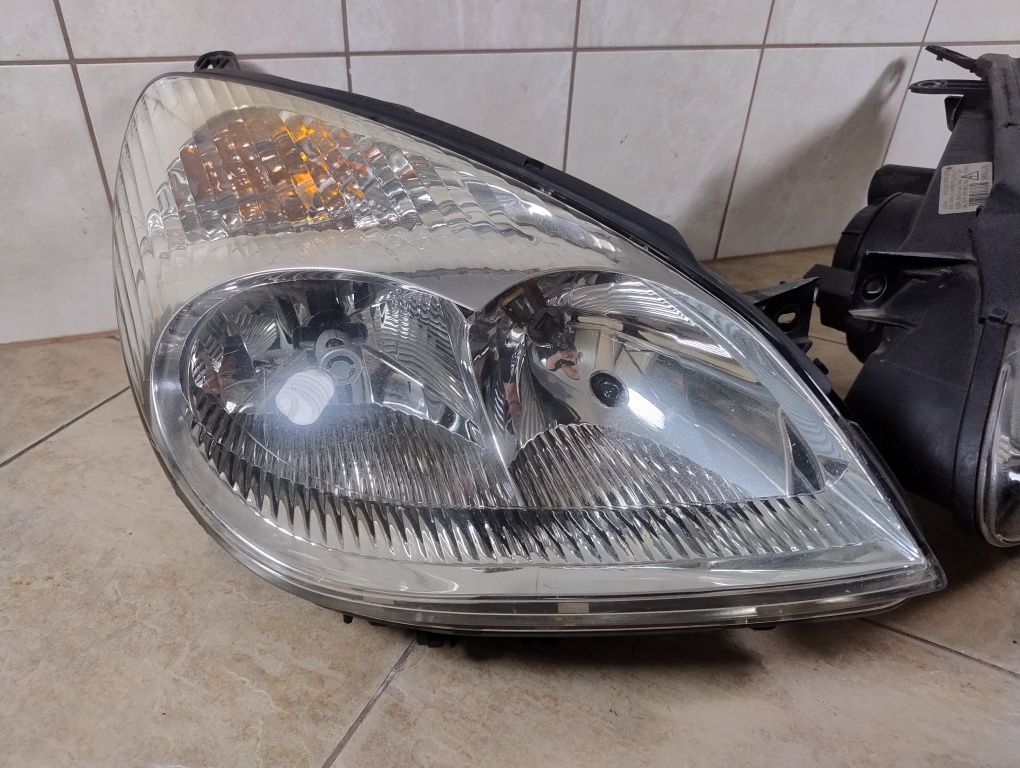 Citroen C5 Xenon Europa lampa reflektor prawy lewy przód komplet