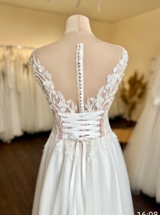 Весільна   сукня