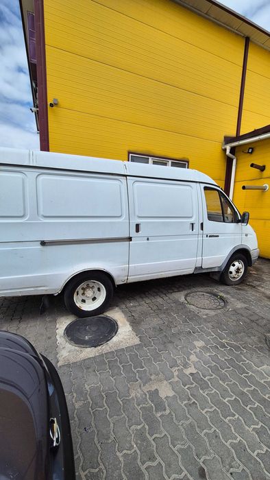 Автомобіль ГАЗ 2705