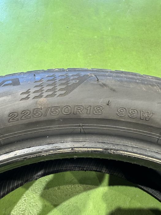 225/50/18 Bridgestone
