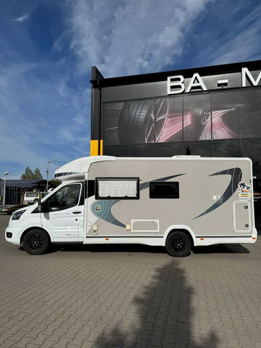 Chausson 720 Titanium Premium Automat w pełni wyposażony 5 os.