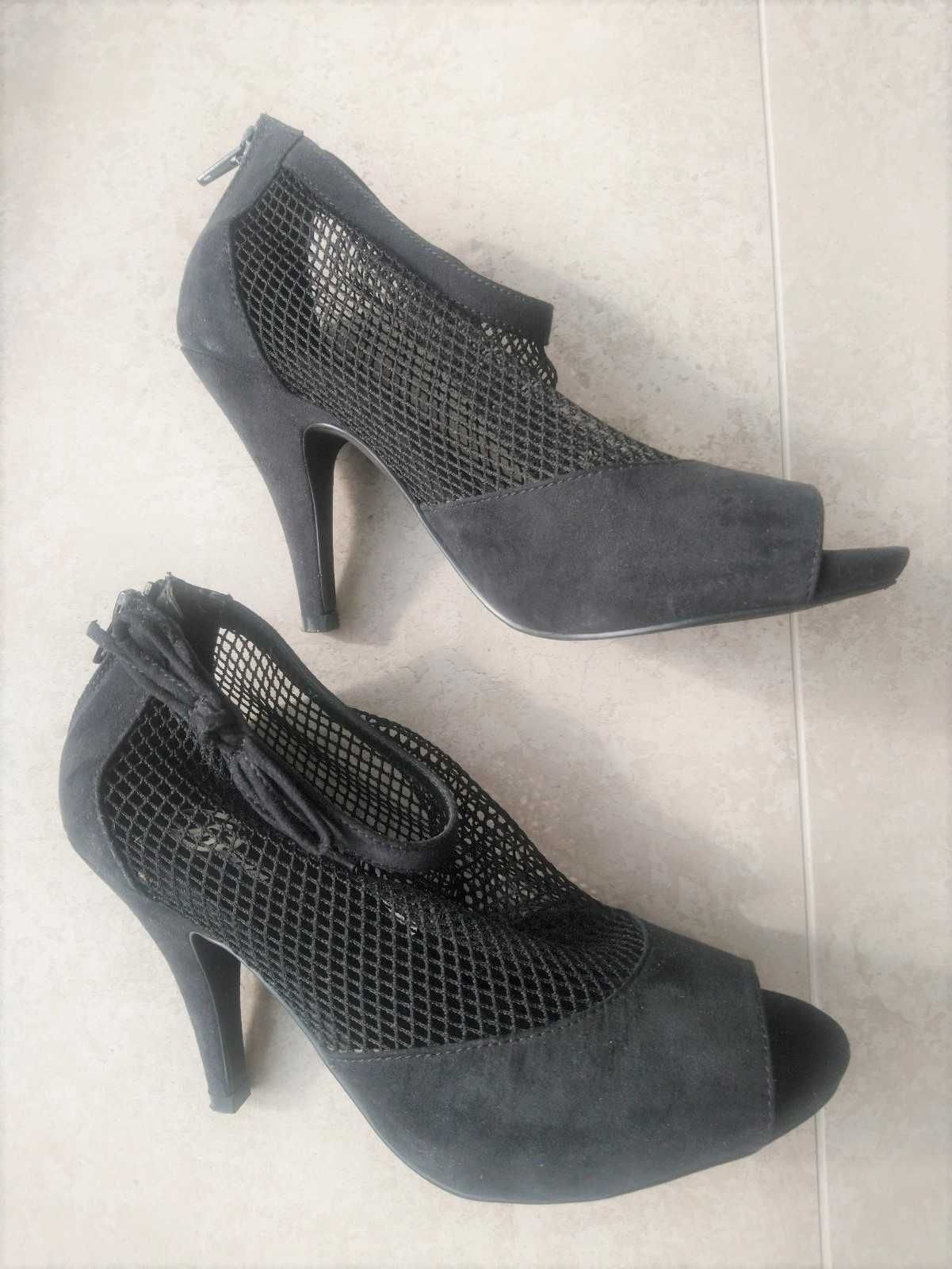 Buty szpilki okazja damskie Bata czarne r. 37 używane